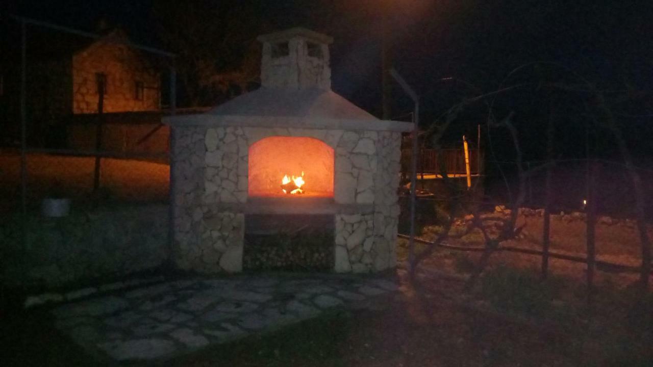 Holiday Home Marija Vrlika Dış mekan fotoğraf